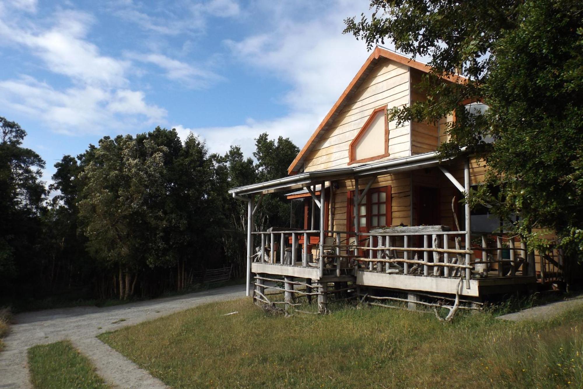 Gasthaus Karukinka Chonchi Exterior foto